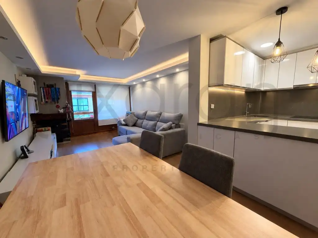 Apartamento con ascensor en venta en Plaza Pas D'Arro 22, imagen 5