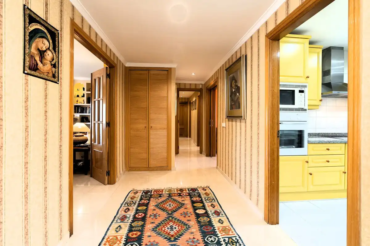 Apartamento en venta en Marbella con Aire acondicionado, Amueblado y Internet