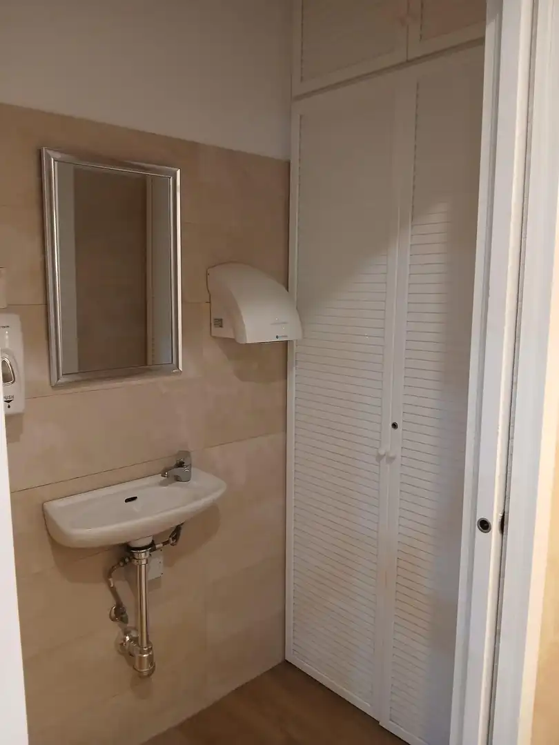 Commercial properties for rent in Calle Poeta Manuel Benítez Carrasco, La Oliva
