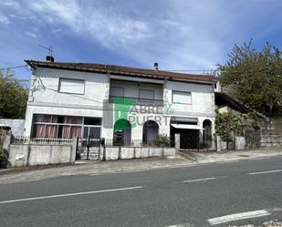 Vista exterior de Casa o xalet en venda en Carballeda de Avia amb Calefacció, Jardí privat i Terrassa