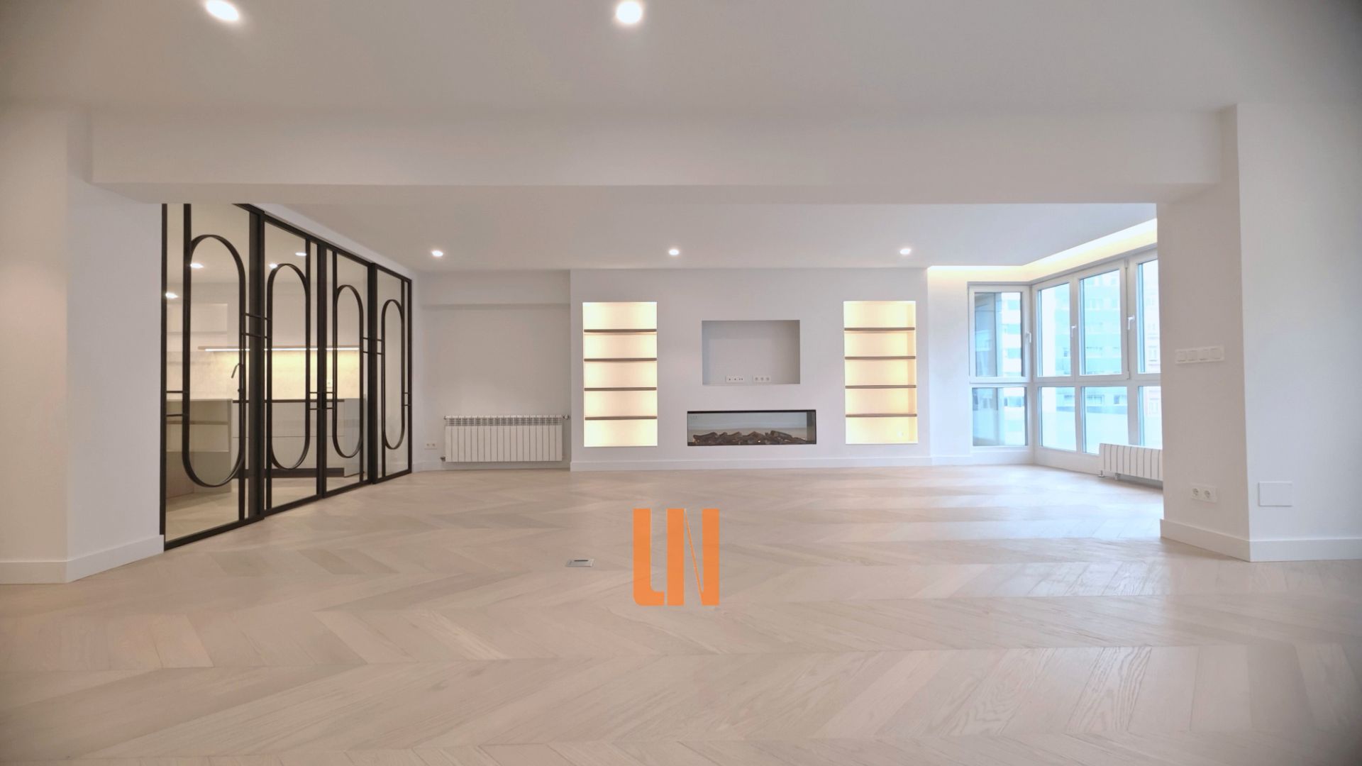 Piso en venta en A Coruña Capital  con Calefacción, Parquet y Horno