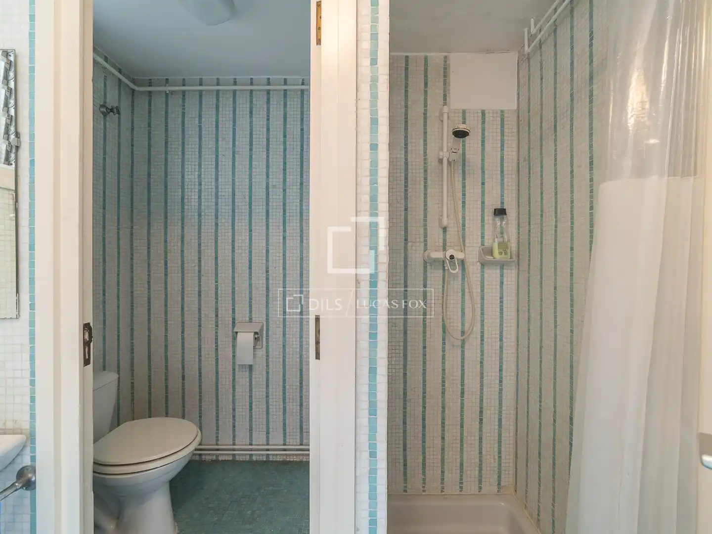Baño de Casa o chalet en venta en Barcelona con Calefacción, Jardín privado y Trastero