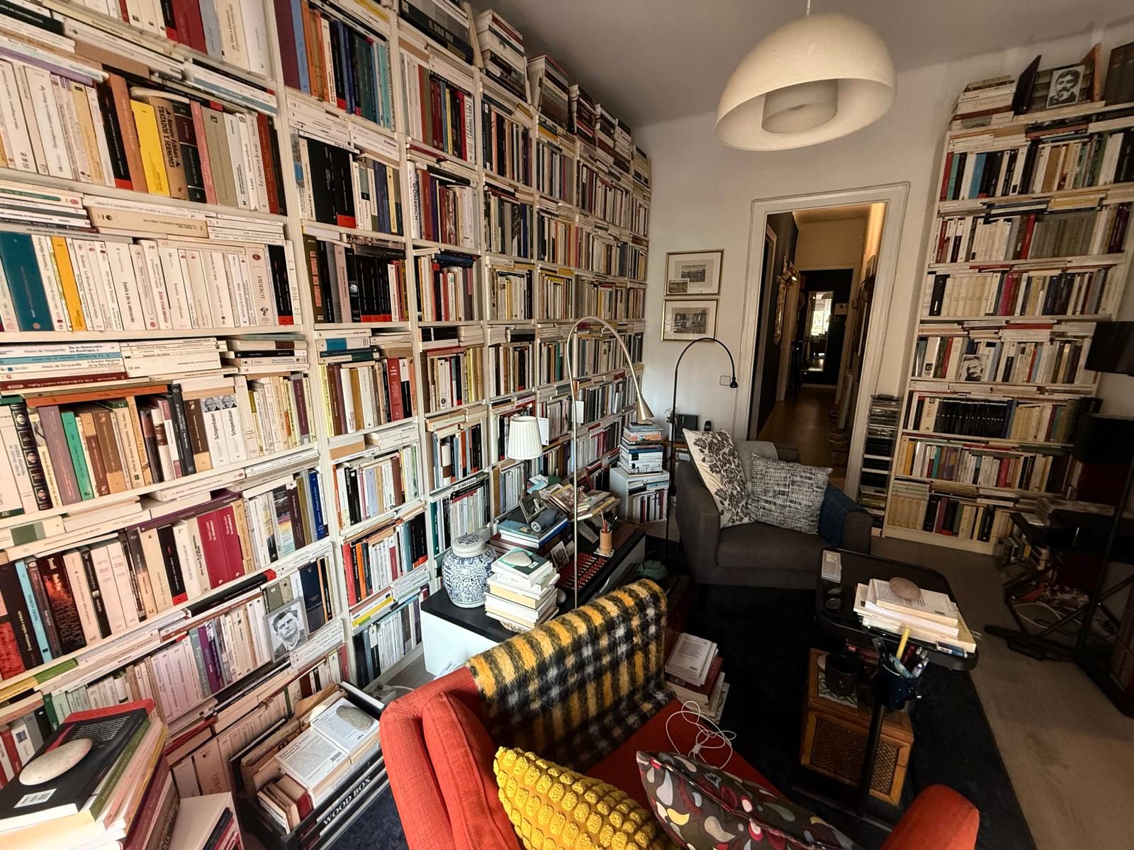 Living room of Flat for sale in  Barcelona Capital  with Air Conditioner, Parquet flooring and Terrace