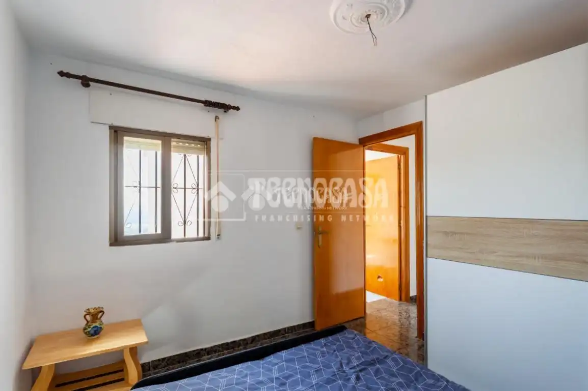 Habitación de Casa o chalet en venta en Alcaucín con Terraza y Balcón