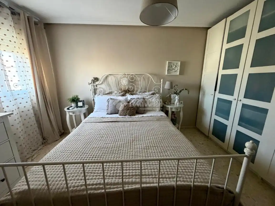Flat for sale in Núcleo urbano, imagen 2