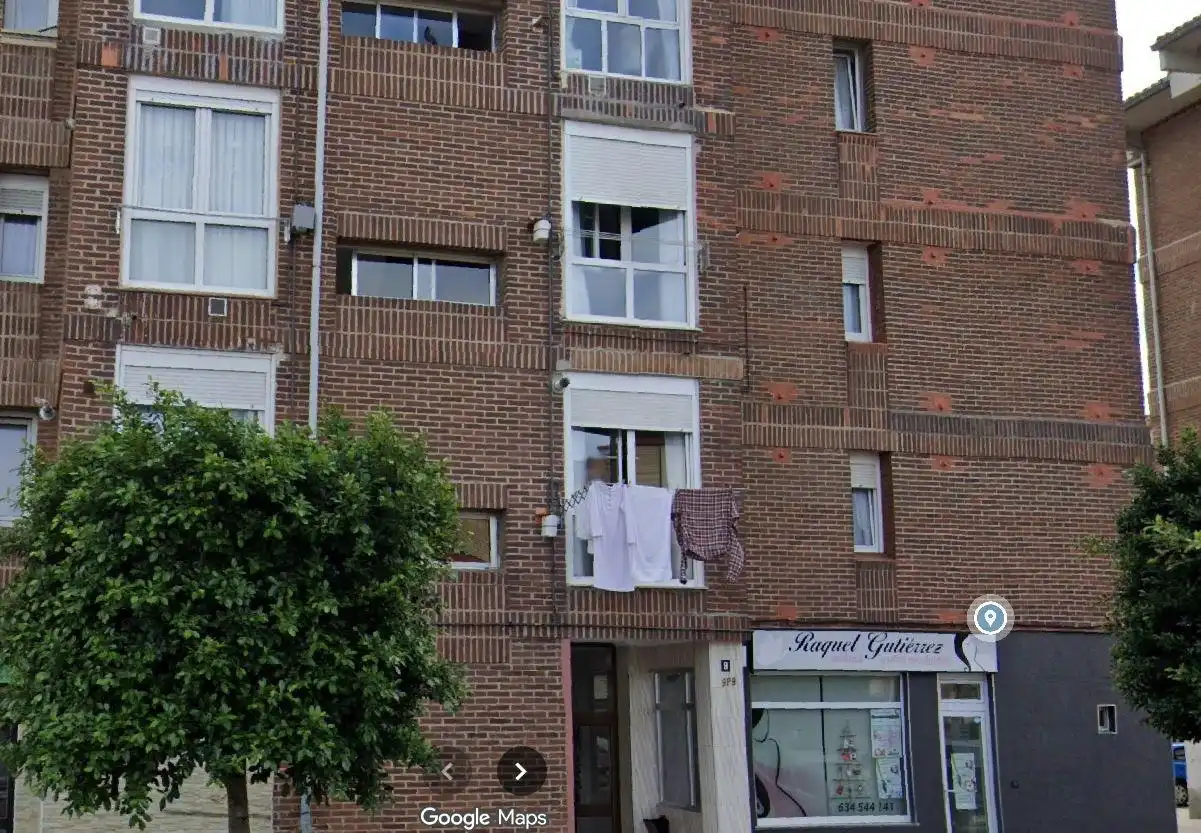 Flat for sale in Avenida deporte 9