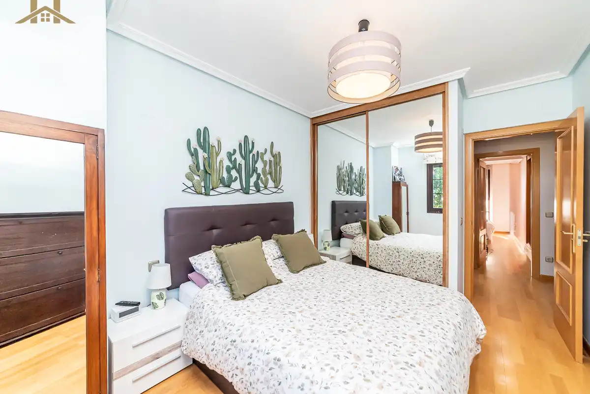 Bedroom of Flat for sale in Navalcarnero  with Air Conditioner, Heating and Parquet flooring