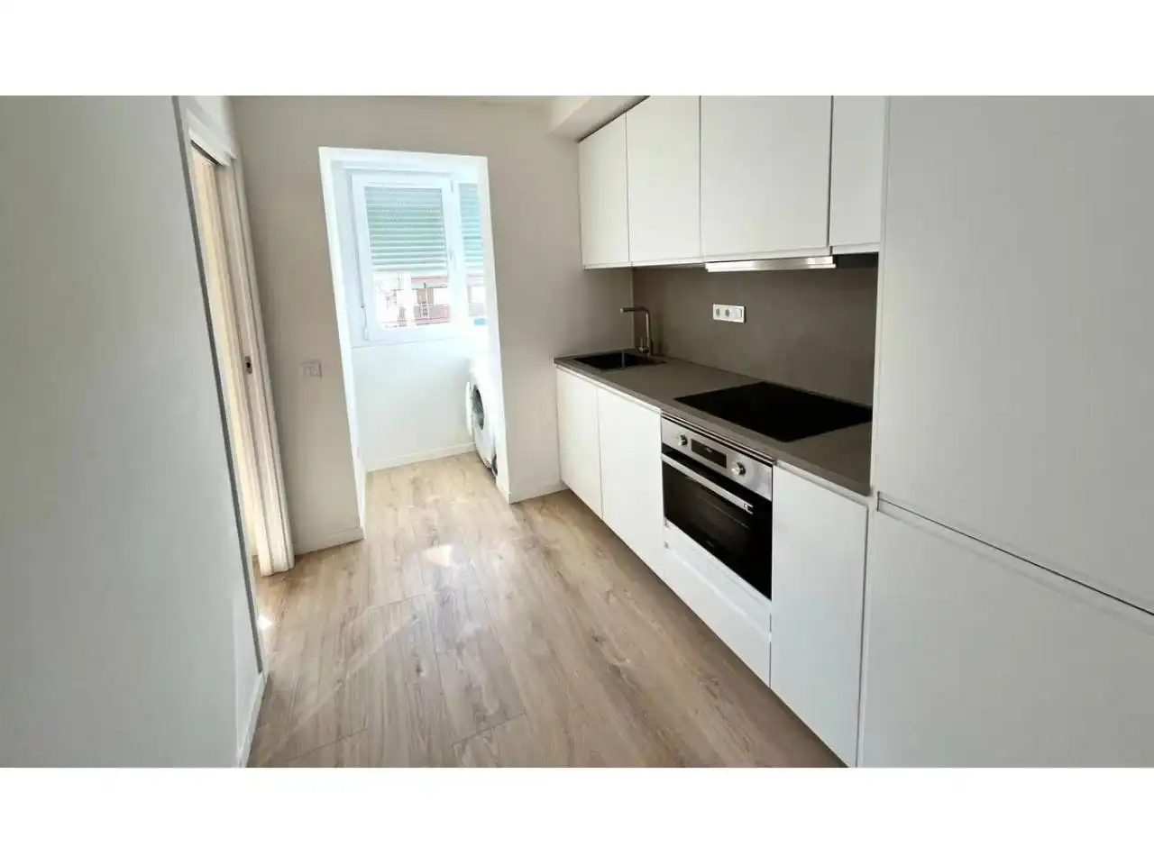 Küche von Wohnung zum Verkauf in Sant Joan Despí mit Klimaanlage, Heizung und Parkett