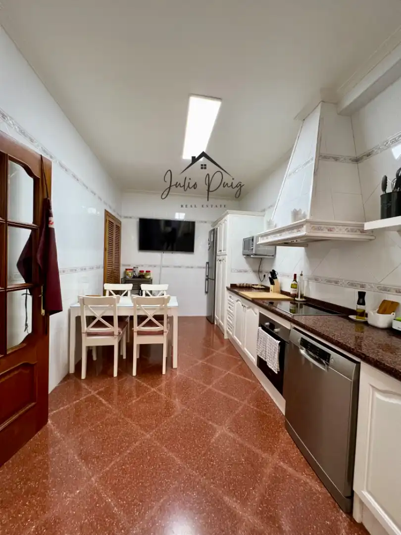 Cocina de Casa o chalet en venta en La Puebla del Río con Aire acondicionado, Terraza y Balcón