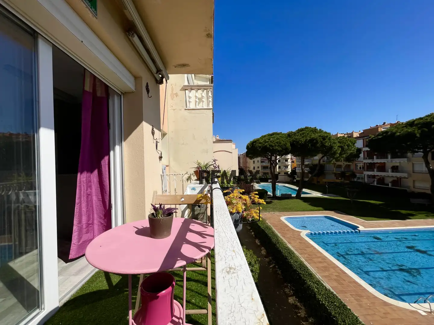 Garden of Flat for sale in Empuriabrava  with Air Conditioner, Heating and Private garden