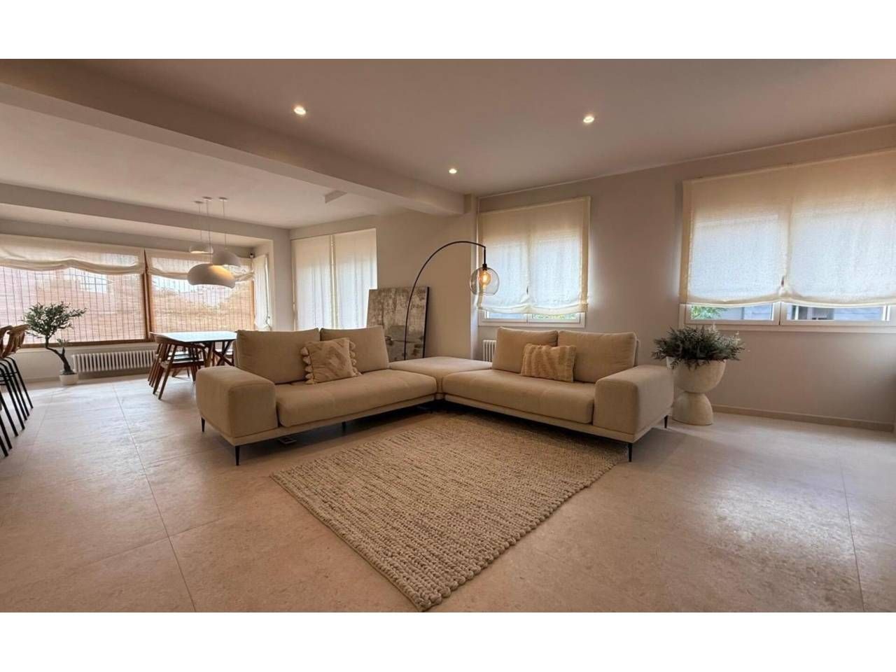 Sala de estar de Dúplex en venta en Terrassa con Aire acondicionado, Calefacción y Terraza