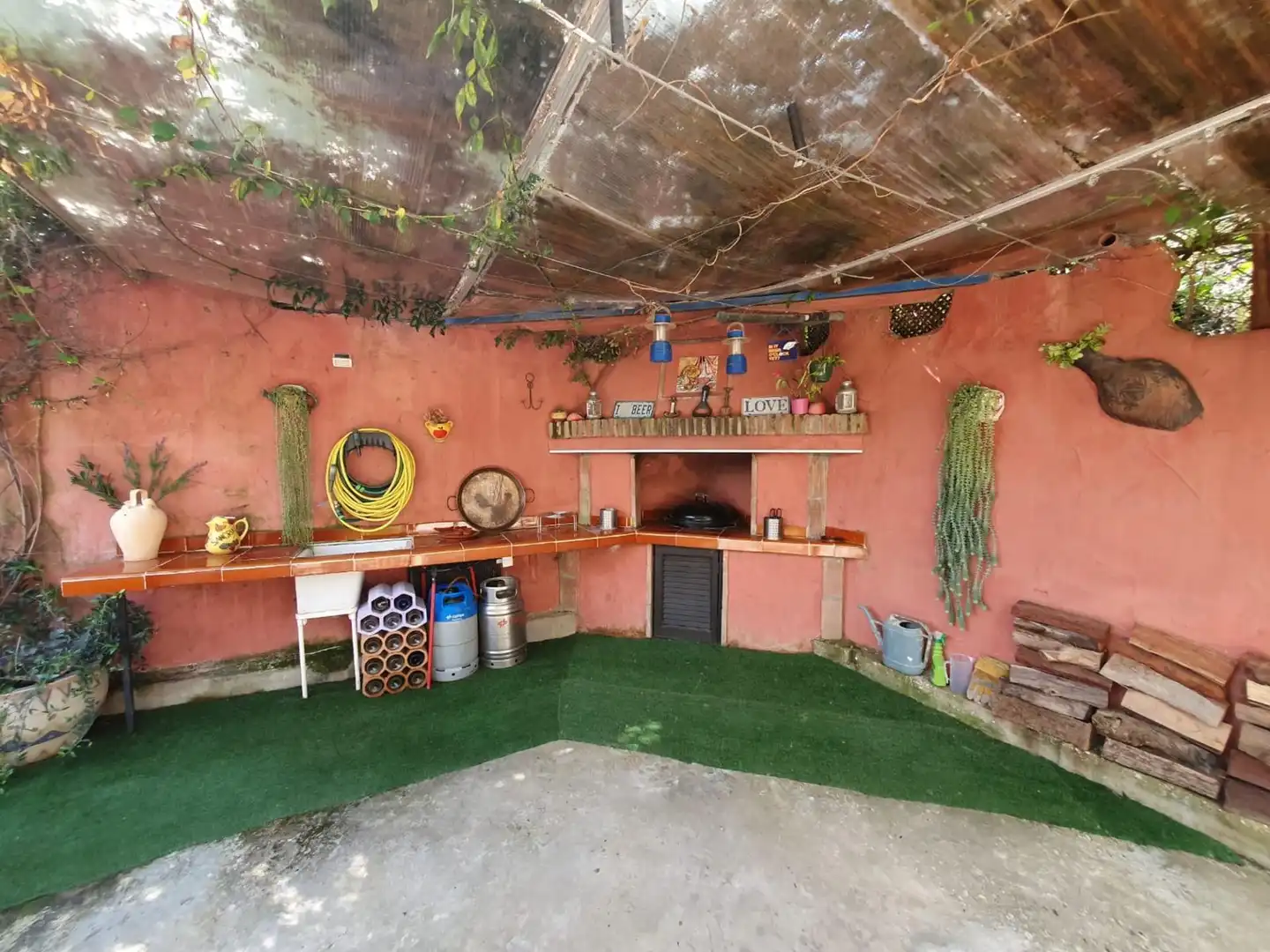 Country homes for sale in Monda
