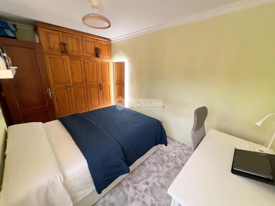 Habitación de Casa adosada en venta en Agüimes con Terraza