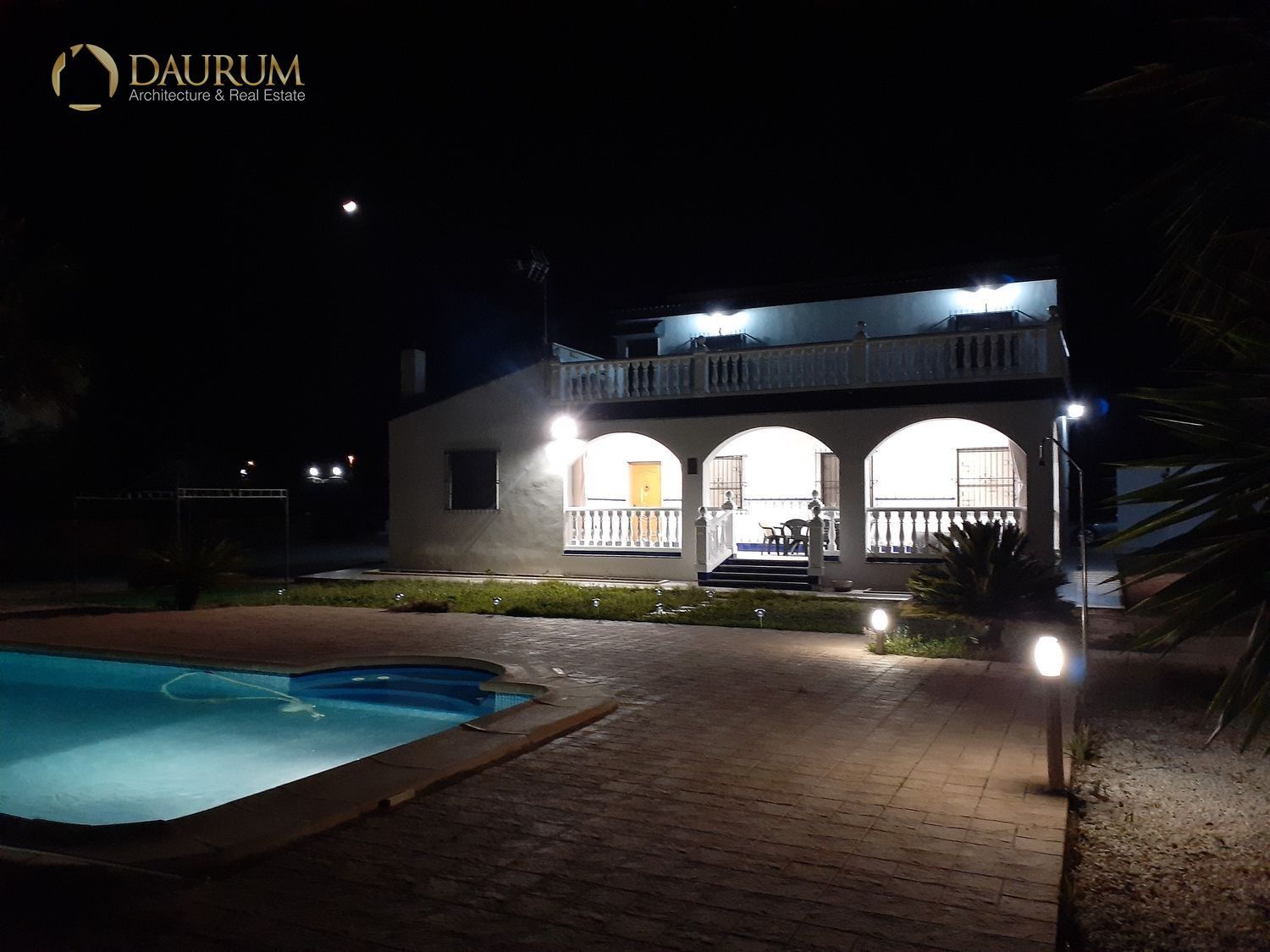 Garden of House or chalet for sale in Elche / Elx  with Air Conditioner, Terrace and Storage room