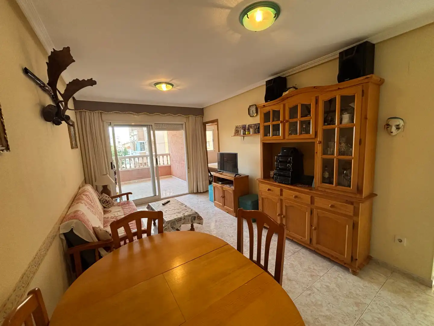 Sala de estar de Piso en venta en Santa Pola con Terraza, Piscina y Amueblado
