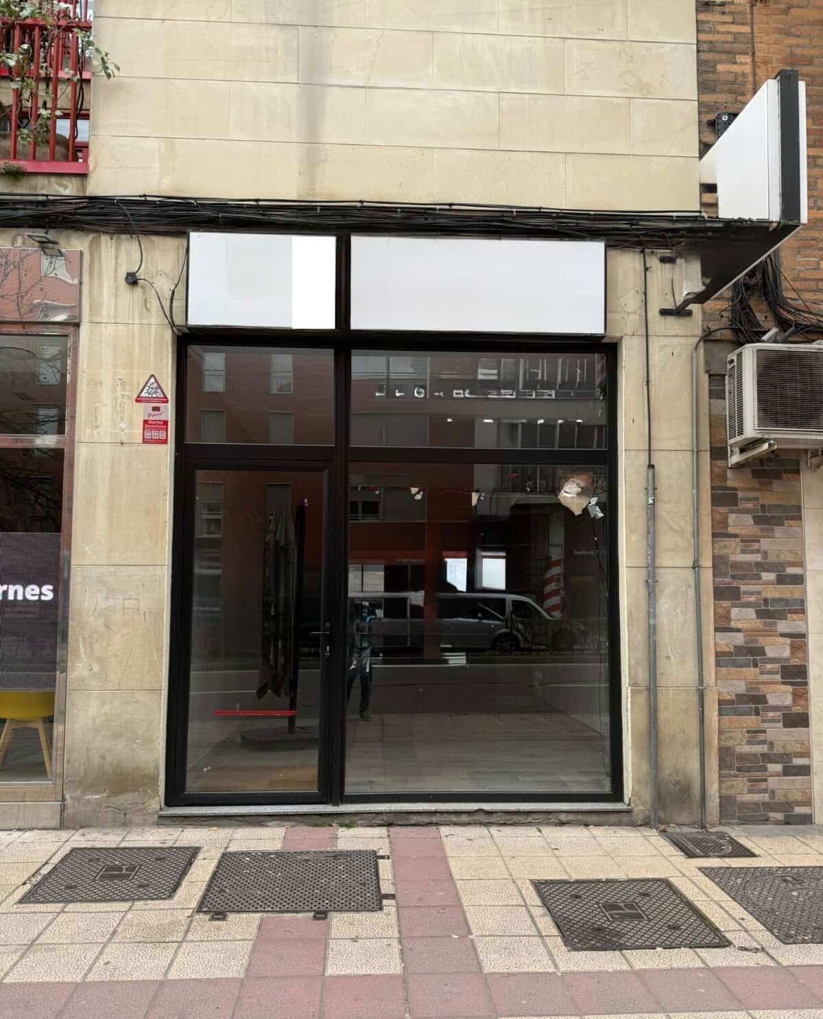 Geschaftsraum zur Miete in Puente Colgante, Plaza de Toros