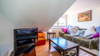 Sala d'estar de Dúplex de lloguer en  Madrid Capital amb Aire condicionat, Calefacció i Parquet