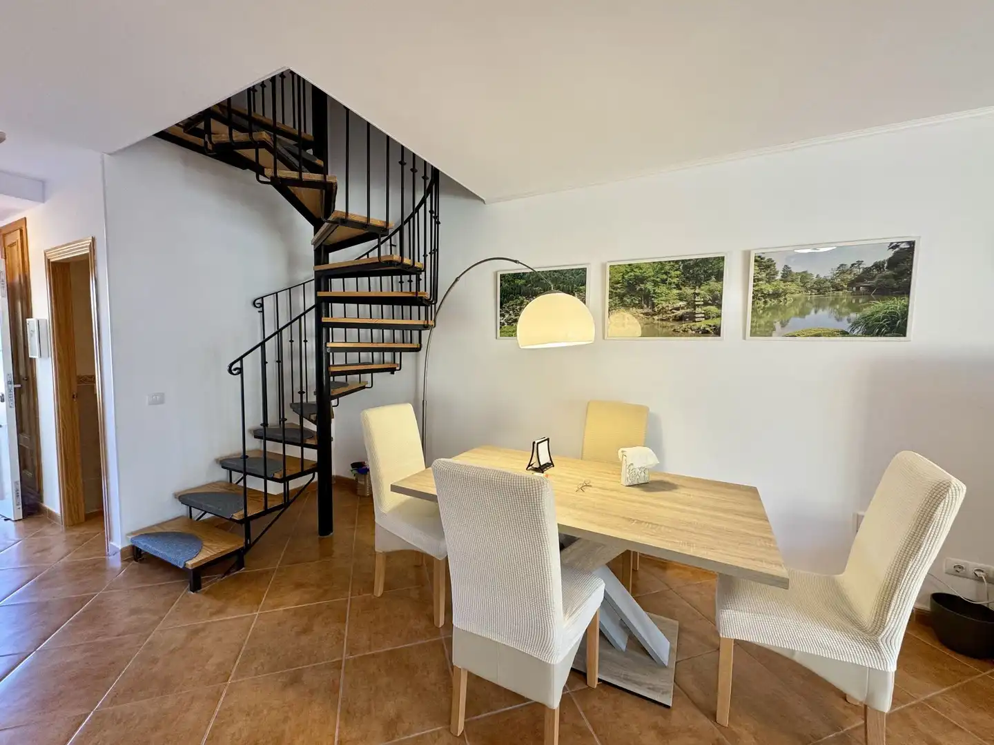 Menjador de Casa adosada de lloguer en Campos amb Aire condicionat, Calefacció i Jardí privat