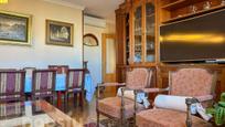 Living room of Flat for sale in  Madrid Capital  with Air Conditioner, Private garden and Terrace