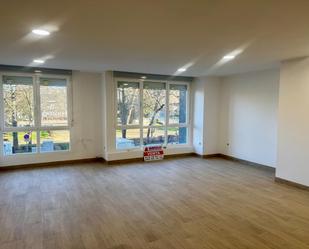 Living room of Office for sale in Valladolid Capital  with Air Conditioner and Heating