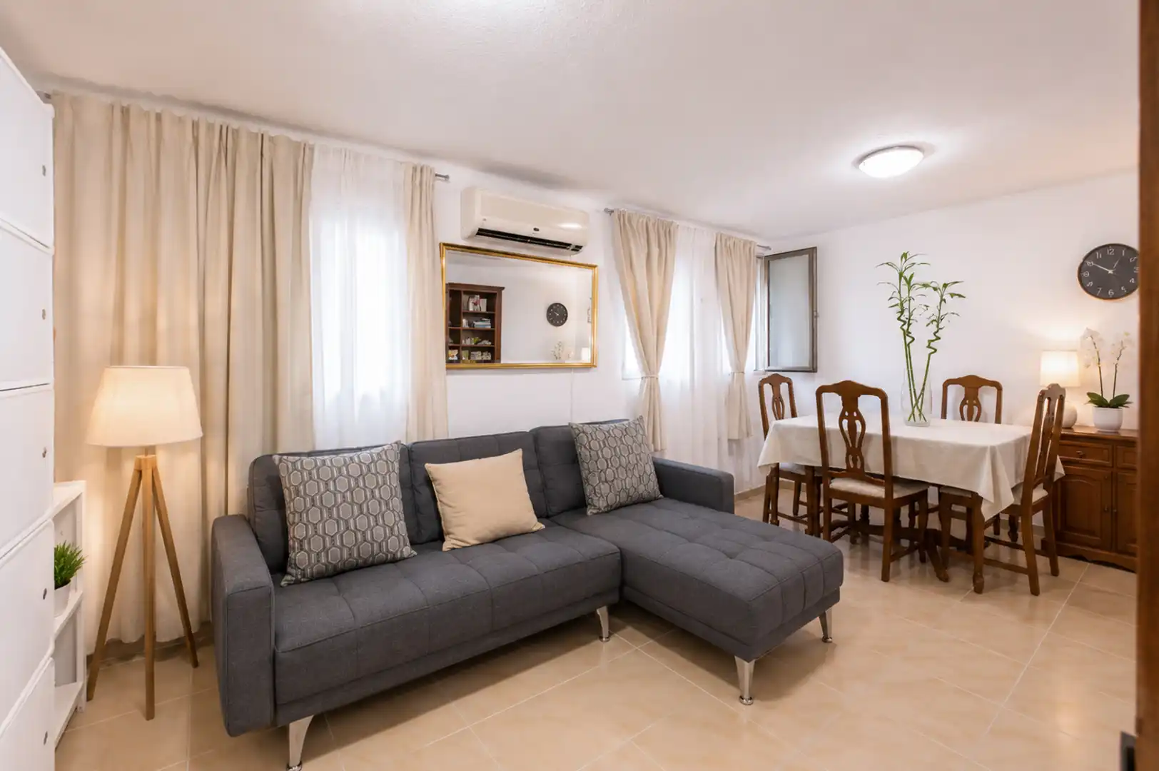 Wohnzimmer von Wohnung zum Verkauf in Madrid mit Klimaanlage, Heizung und Terrasse