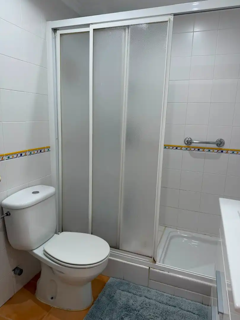 Bany de Casa adosada en venda en Vélez-Málaga amb Aire condicionat i Piscina comunitària
