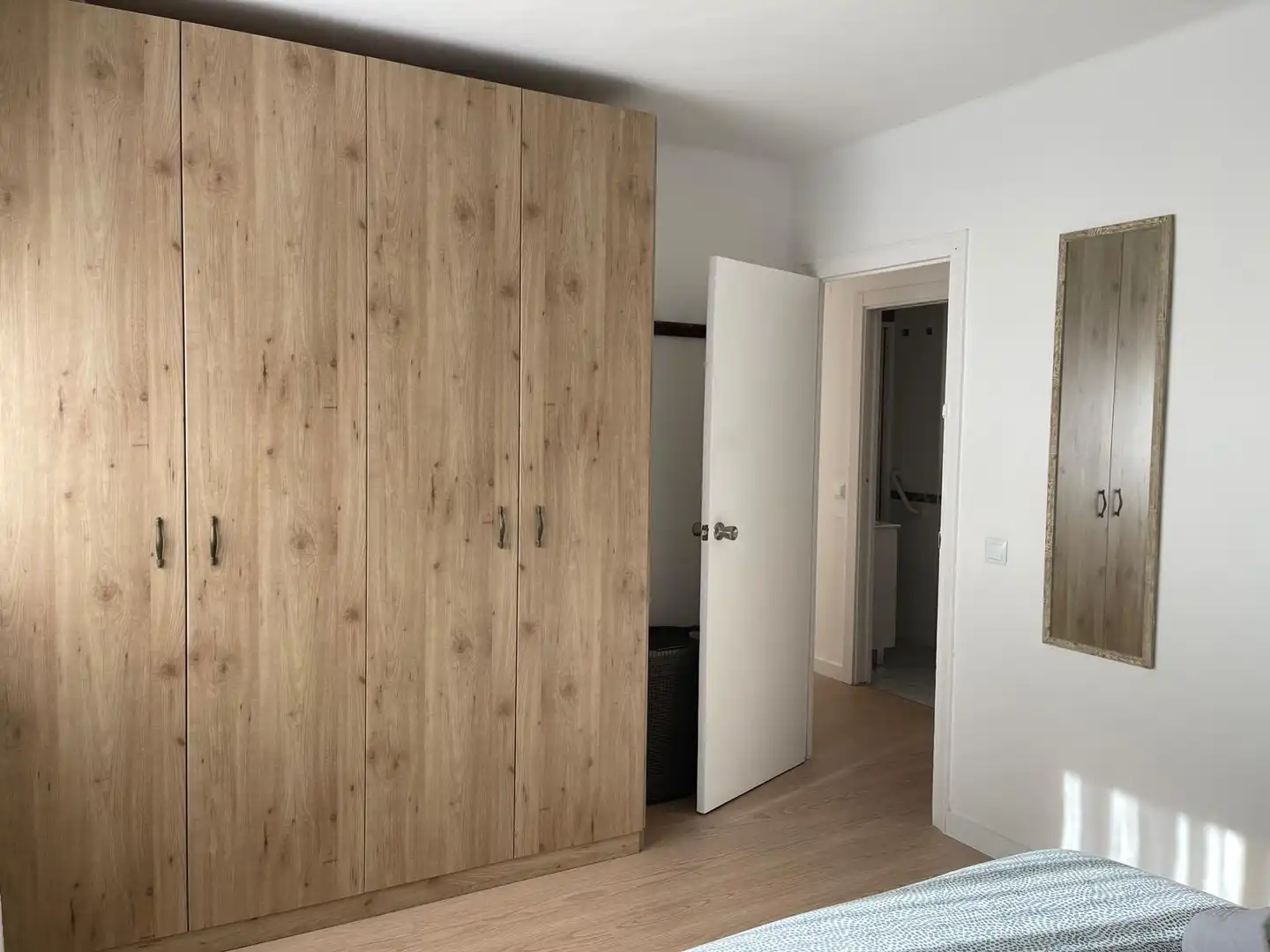 Habitación de Piso de alquiler en Málaga con Aire acondicionado, Amueblado y Lavadora