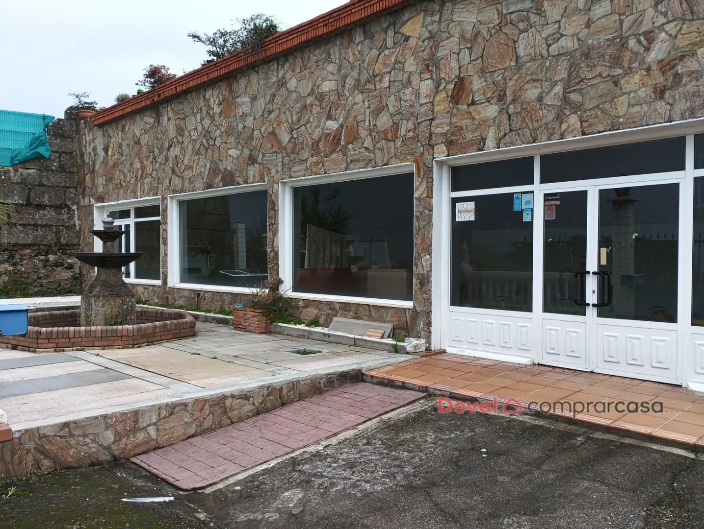 Vista exterior de Local de alquiler en Nigrán