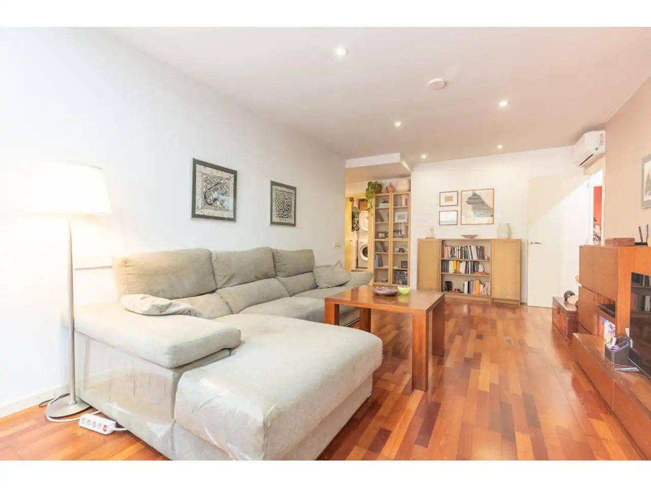 Piso en venta en  Barcelona Capital con Piscina comunitaria
