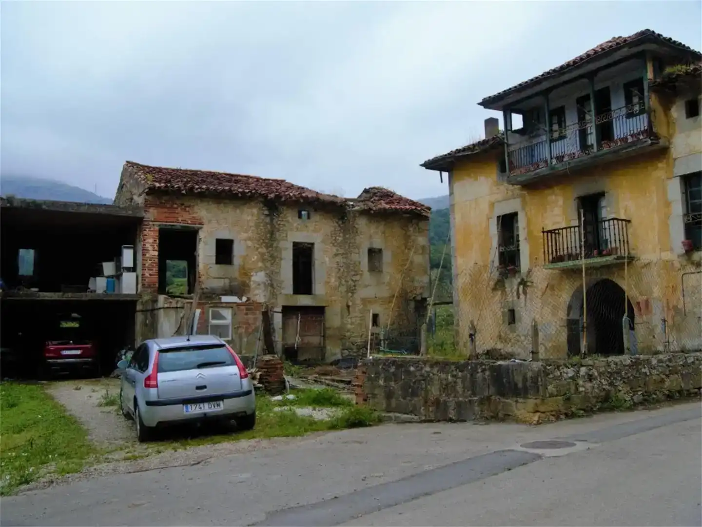 Vista exterior de Casa adosada en venda en Voto