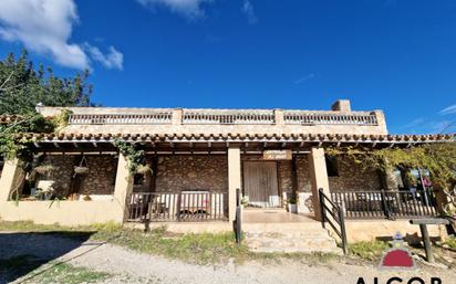 Vista exterior de Finca rústica en venda en Les Coves de Vinromà amb Terrassa