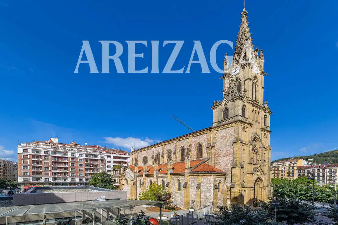 Vista exterior de Piso en venta en Gros