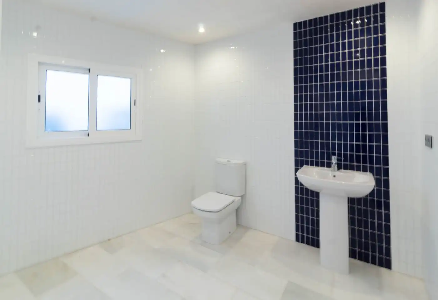 Bathroom of Houses for sale in Turís  with Air Conditioner, Heating and Private garden