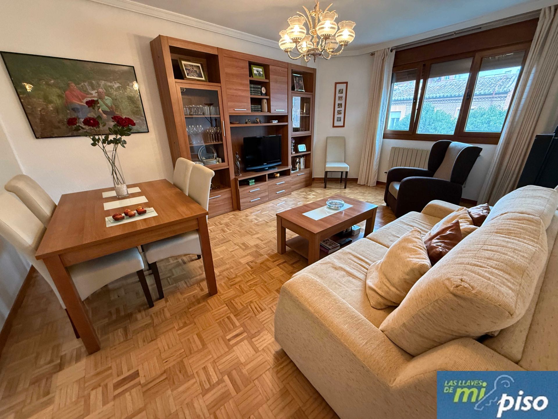 Living room of Flat for sale in Medina del Campo  with Heating, Furnished and Oven