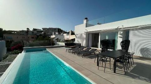 VILLA CON VISTAS AL MAR DISPONIBLE PARA ALQUILER ANUAL