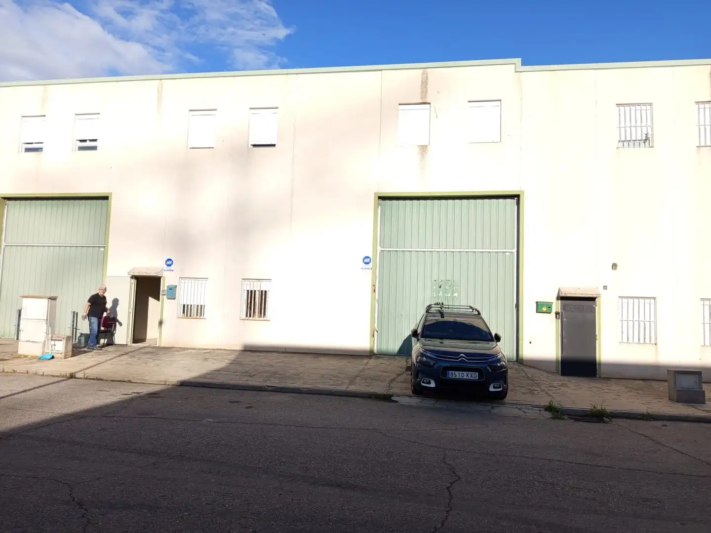 Vista exterior de Local en venta en Yuncler
