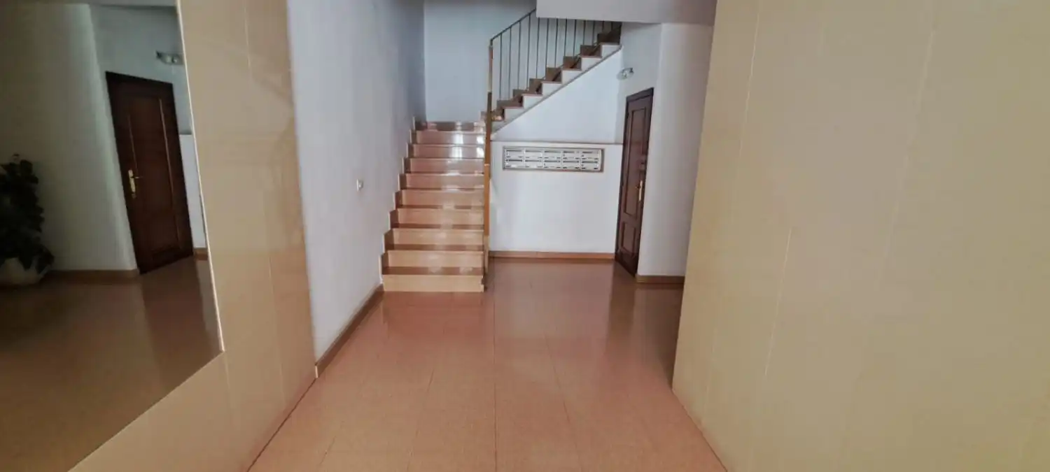 Piso en venta en Castellón de la Plana / Castelló de la Plana con Aire acondicionado, Calefacción y Terraza