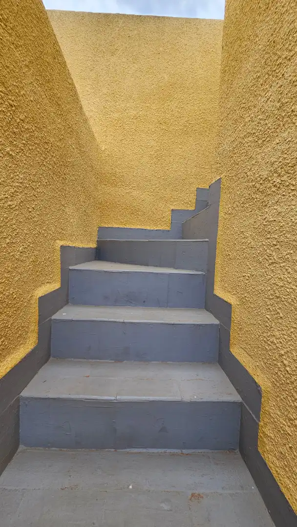 Vista exterior de Casa adosada en venta en El Campello con Aire acondicionado, Calefacción y Jardín privado