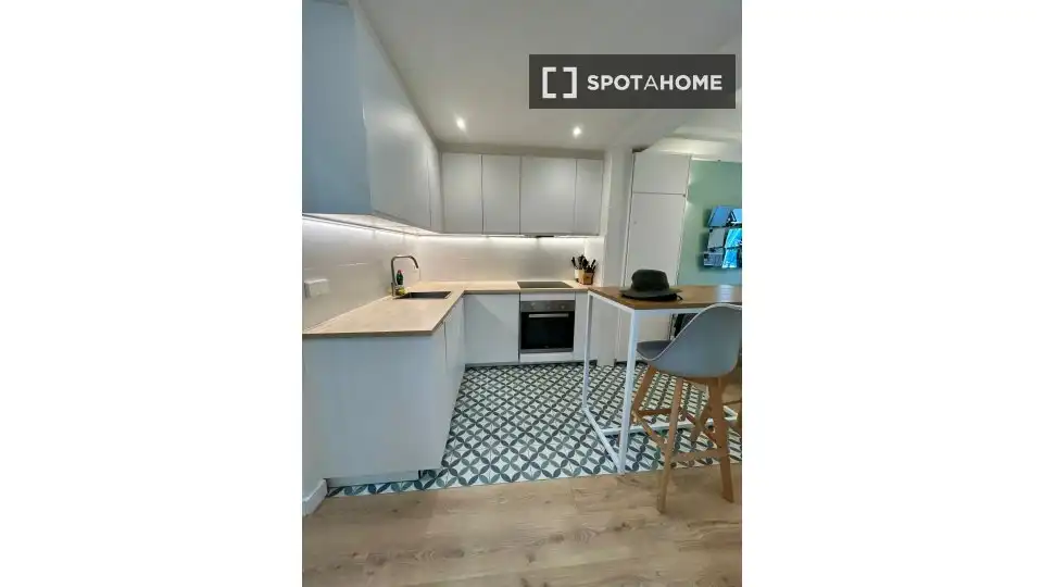 Cocina de Piso de alquiler en Barcelona con Aire acondicionado, Calefacción y Amueblado