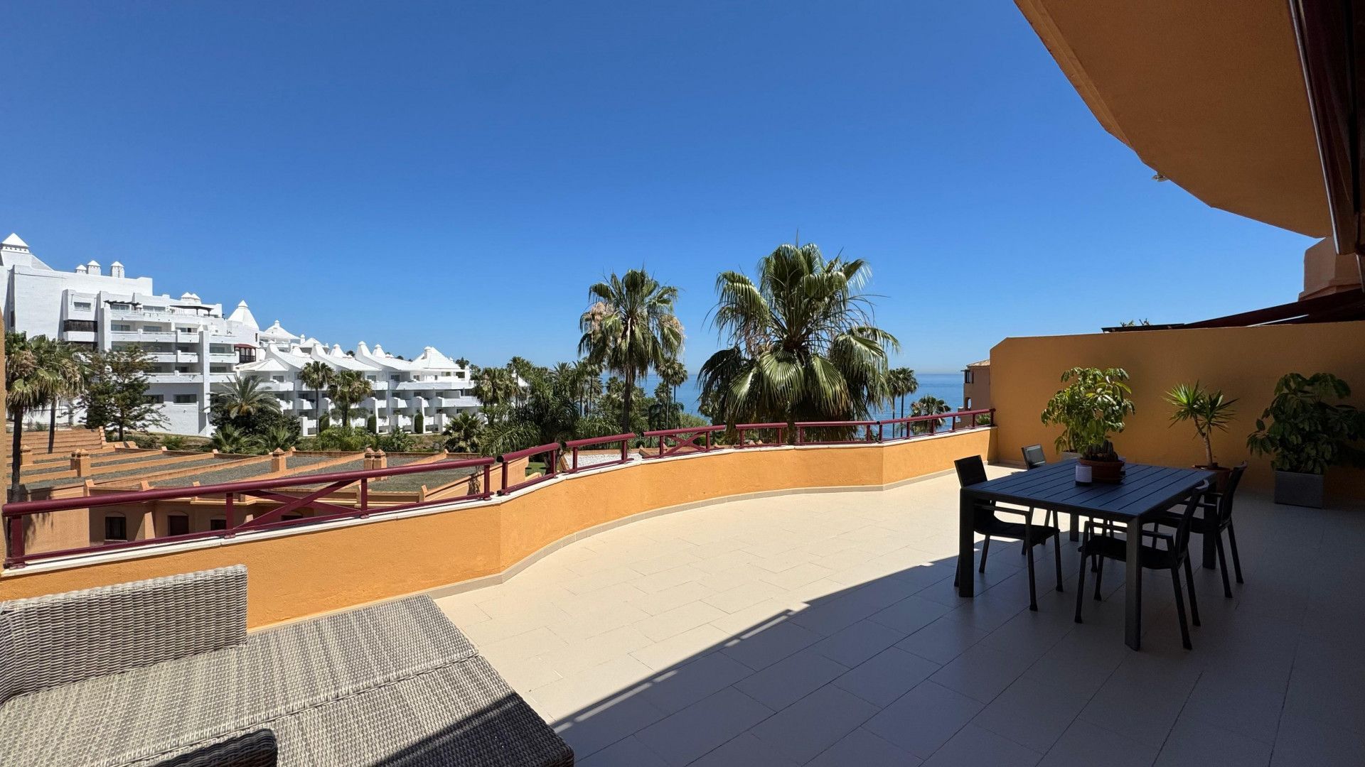 Terrassa de Apartament en venda en Estepona amb Aire condicionat, Terrassa i Traster