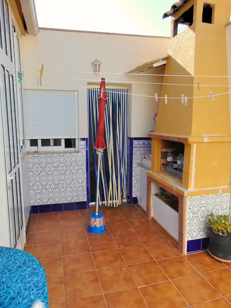 Cuina de Casa adosada en venda en Pilar de la Horadada amb Aire condicionat, Calefacció i Jardí privat