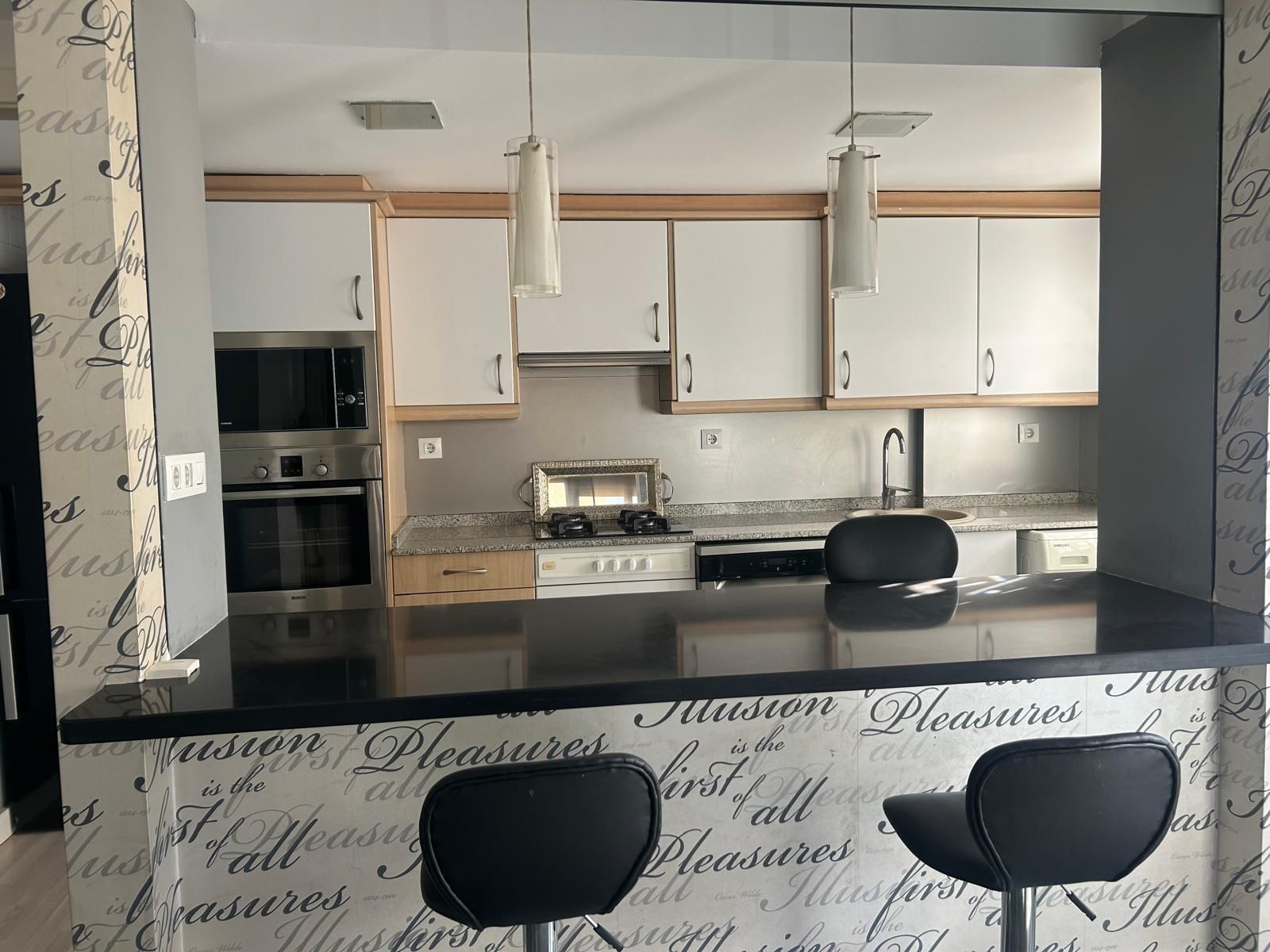 Kitchen of Flat for sale in  Valencia Capital  with Air Conditioner, Heating and Balcony