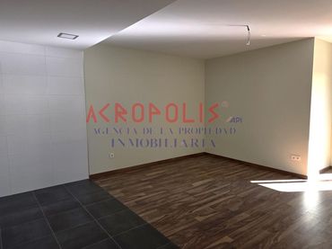Dúplex amb ascensor en venda a Avenida Emiliano Alonso Sanchez - Lombas
