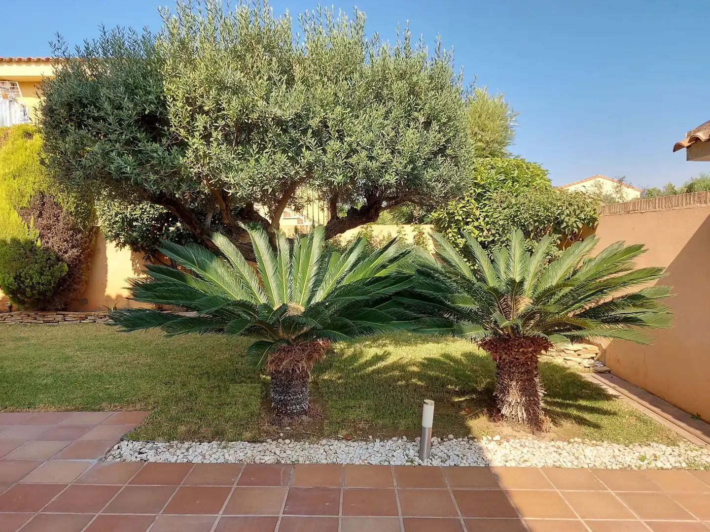 Garden of Houses for sale in La Pobla de Vallbona  with Air Conditioner, Heating and Private garden