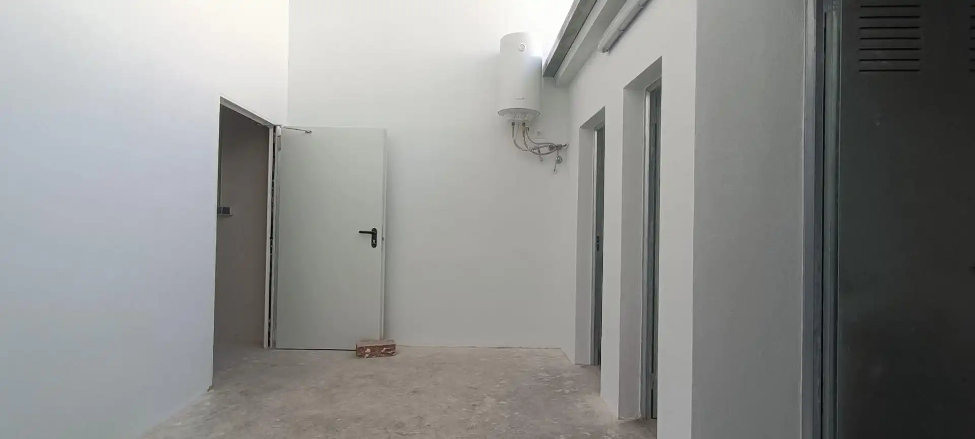 Fabrikhallen zur Miete in Elche / Elx