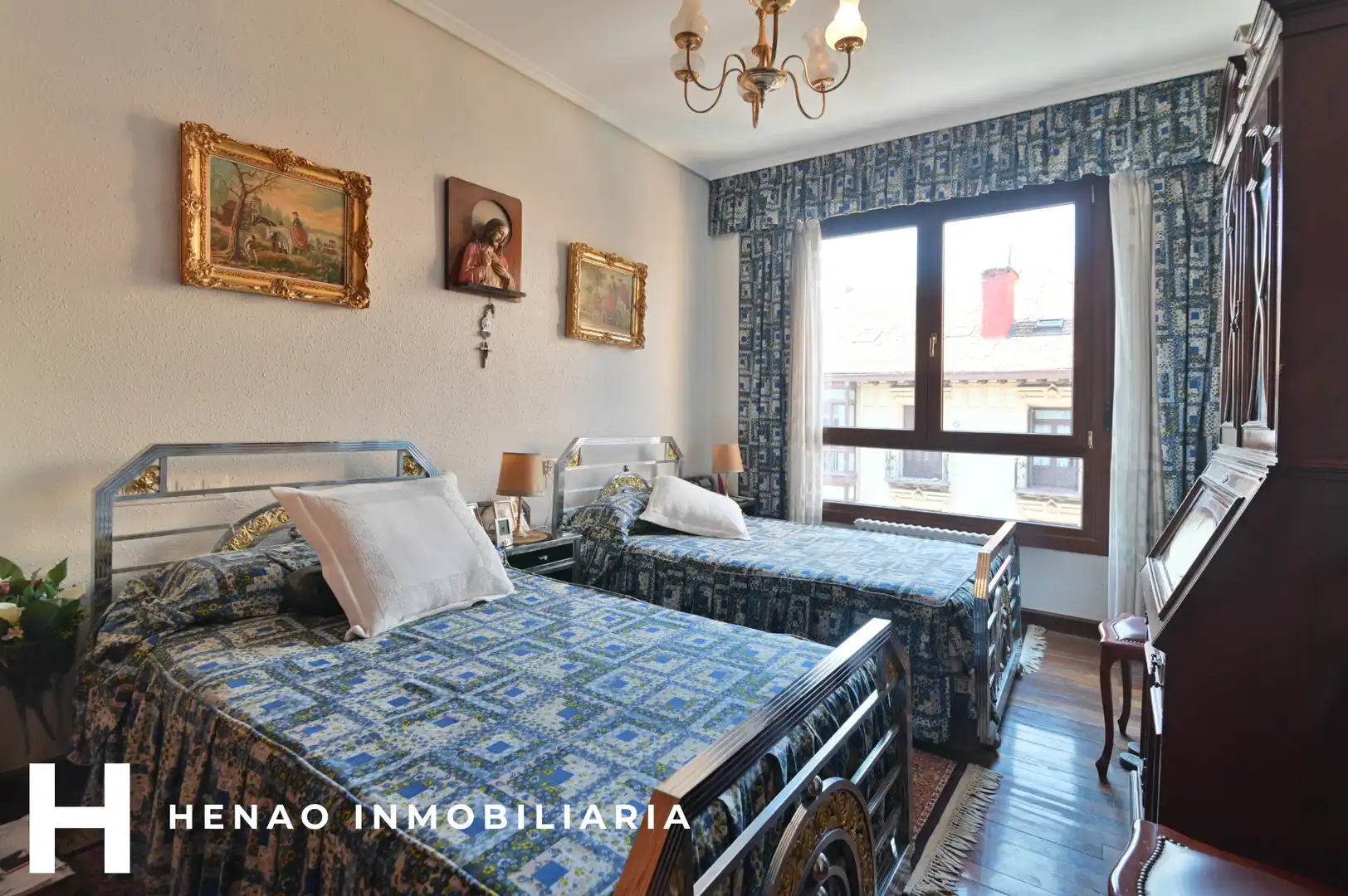 Bedroom of Flat for sale in Abando - Albia