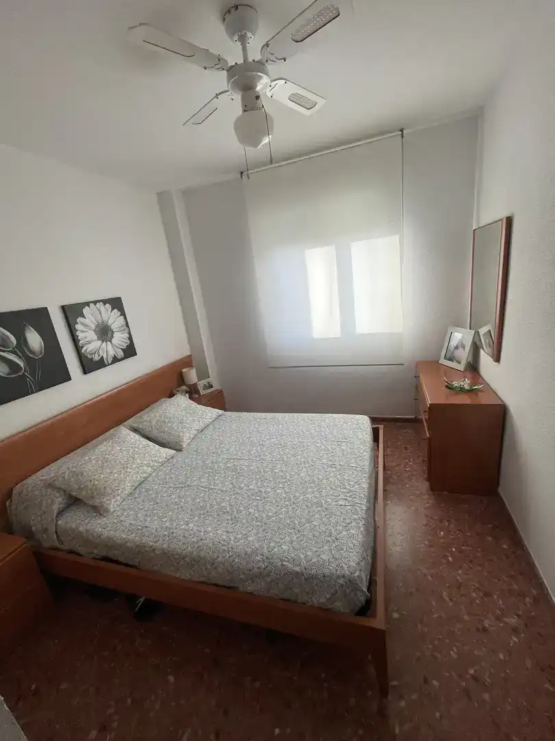 Dormitori de Apartament en venda en Gandia amb Aire condicionat i Piscina
