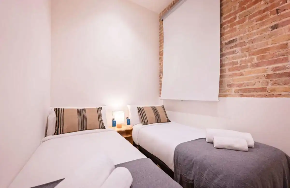 Habitación de Apartamento de alquiler en Barcelona con Amueblado, Horno y Lavadora