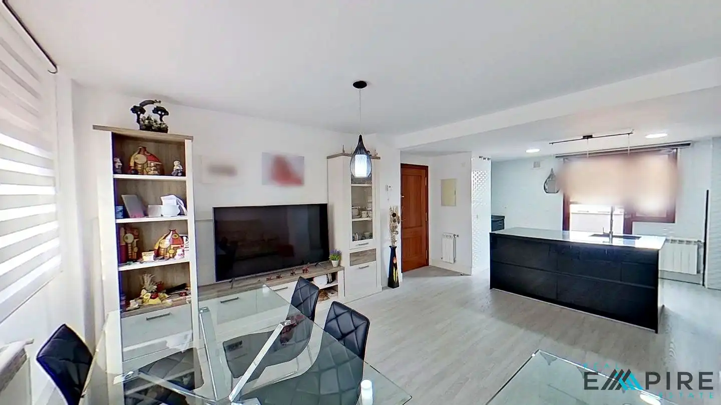 Sala de estar de Ático en venta en Illescas con Aire acondicionado, Calefacción y Jardín privado