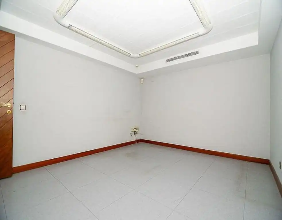 Business premises for sale in Avenida Solidaridad 7, imagen 15